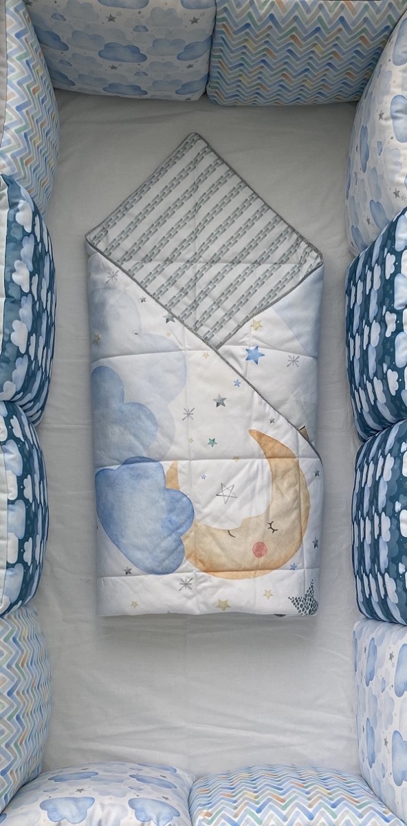    LoveBabyToys Комплект в детскую кроватку с подушечками